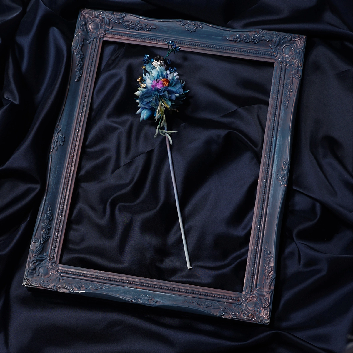 Artificial flower with a frame, 2020